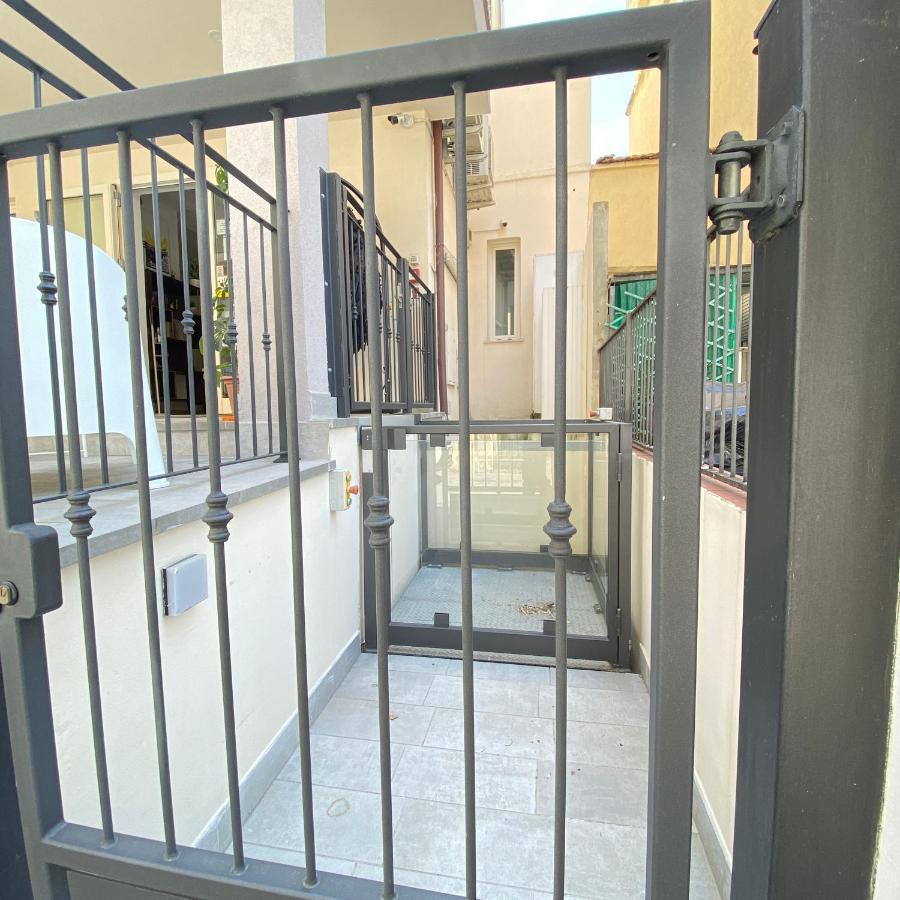 Hotel Bed And Book Rimini Exterior foto
