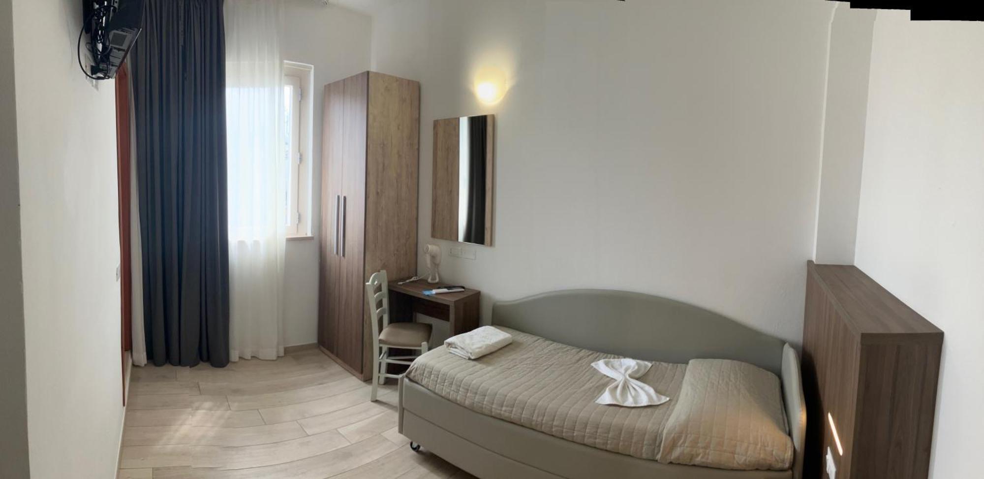 Hotel Bed And Book Rimini Exterior foto